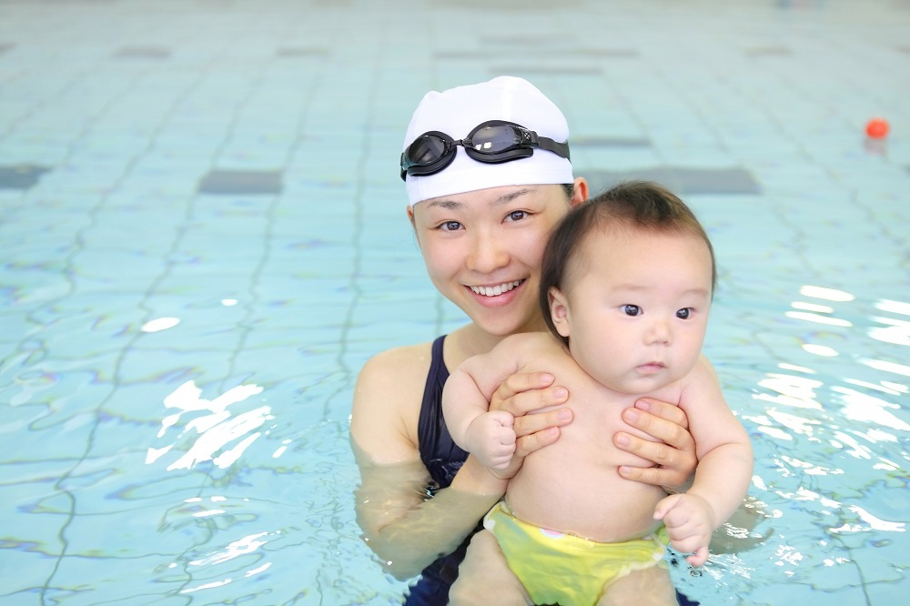 童趣悠游 親子共游 嬰幼兒游泳 1-4個月